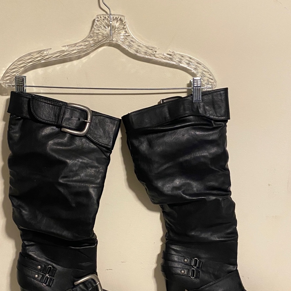 Gorgeous knee high boots - Picture 6 of 6